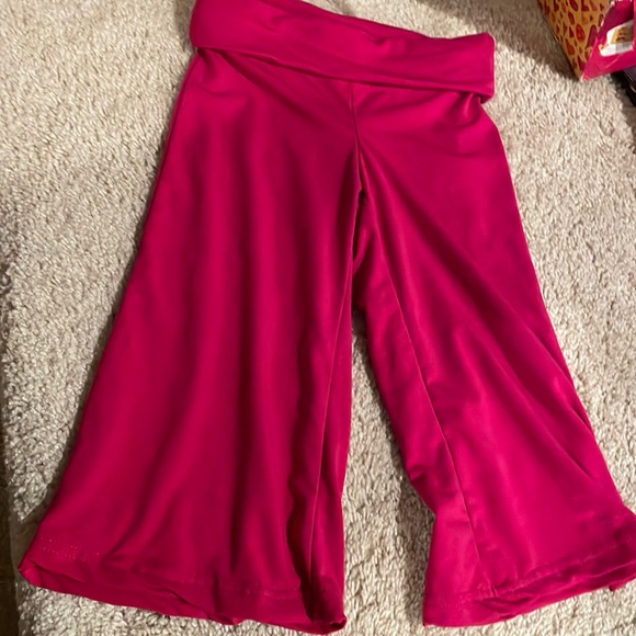 NWT Old Navy XS Capri pants - Picture 1 of 3